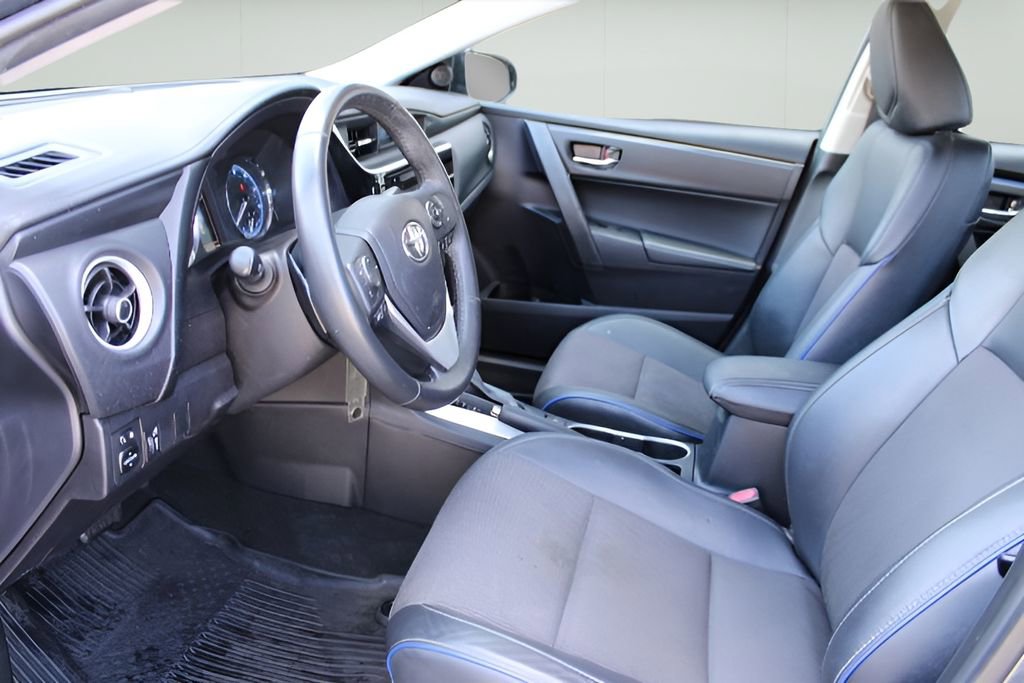 Used 2018 Toyota Corolla SE FWD image 7