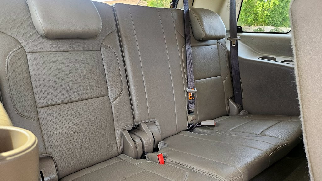 Used 2019 GMC Yukon SLT w/ Premium Edition RWD image 25