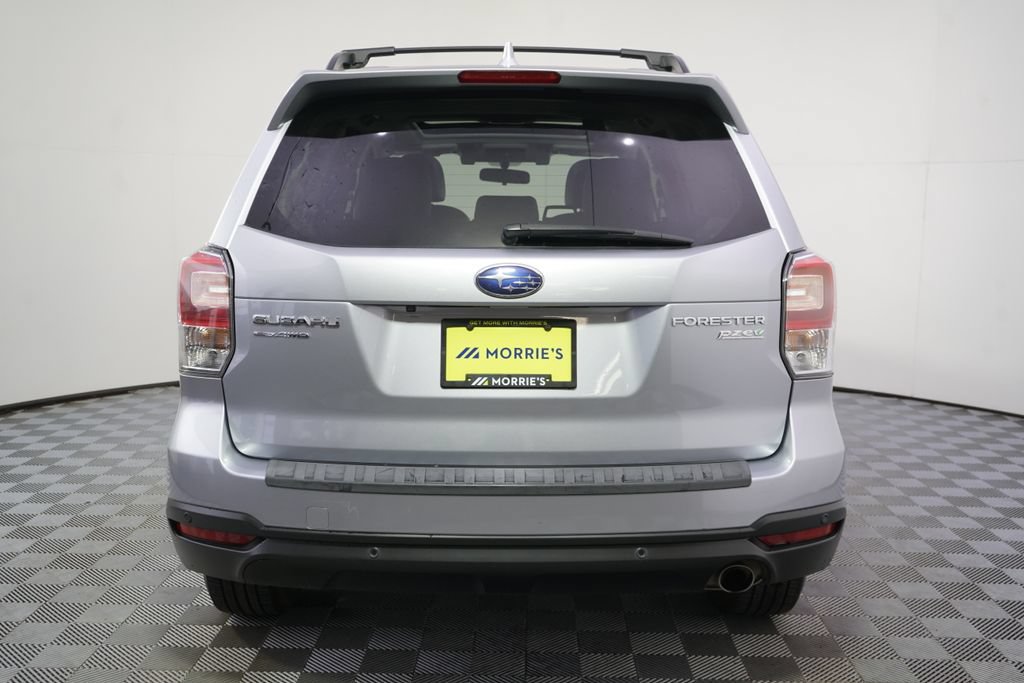 Used 2017 Subaru Forester 2.5i Limited AWD/4WD image 5