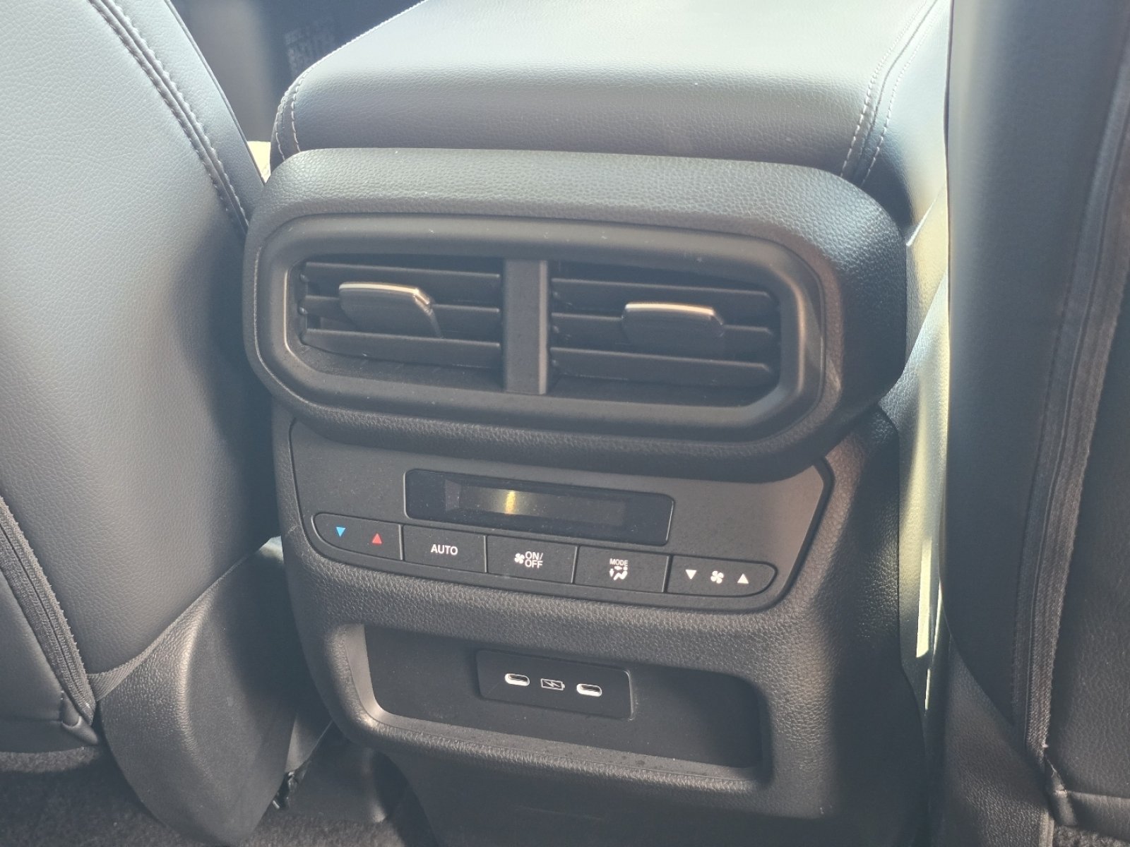 Used 2025 Honda Pilot EX-L image 21