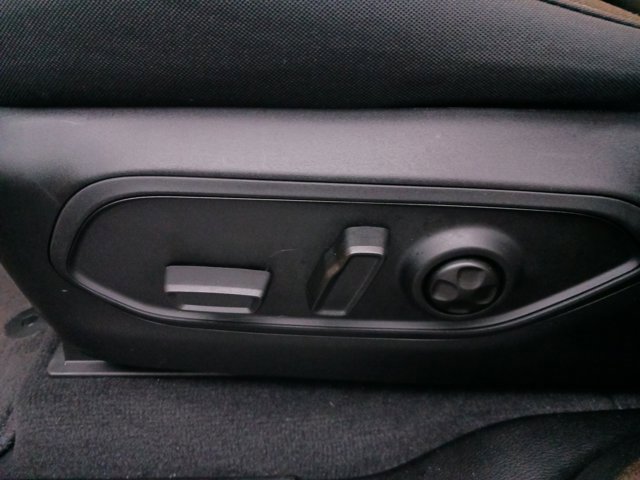 Used 2025 Jeep Grand Cherokee Laredo X w/ Luxury Tech Group I image 26