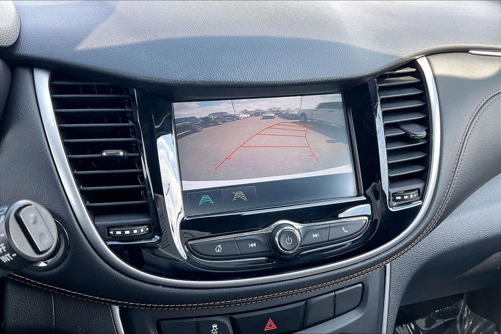 Used 2017 Chevrolet Trax LT w/ LT Convenience Package image 17