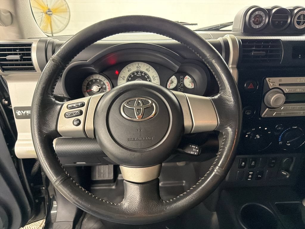 Used 2009 Toyota FJ Cruiser 2WD image 16