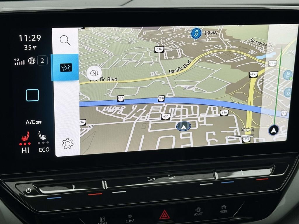 Used 2023 Volkswagen ID.4 Pro S Plus image 15