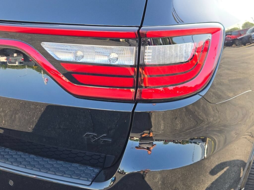 Used 2022 Dodge Durango R/T AWD/4WD image 21