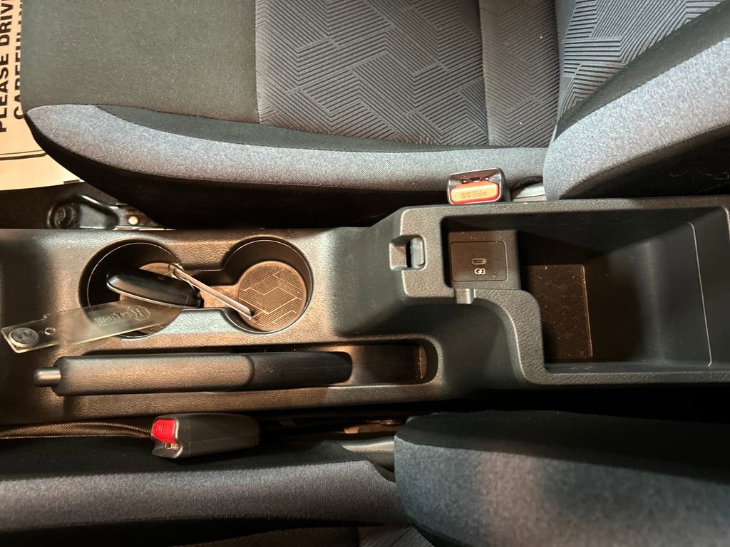 Used 2025 Nissan Versa SV FWD image 19
