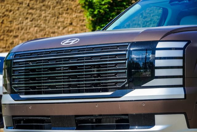 New 2026 Hyundai Palisade Calligraphy FWD image 2