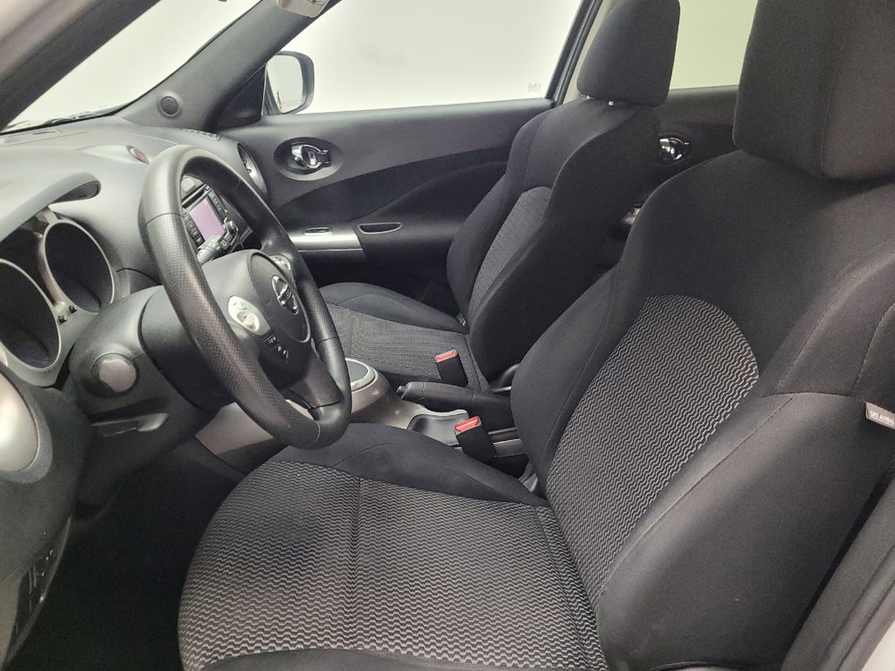 Used 2016 Nissan Juke S image 17
