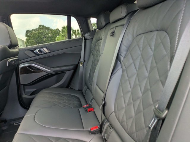 Used 2026 BMW X6 xDrive40i AWD/4WD image 14