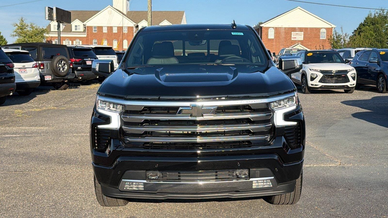 New 2026 Chevrolet Silverado 1500 High Country w/ High Country Premium Package AWD/4WD image 2