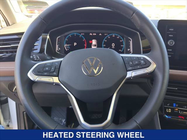 Certified 2025 Volkswagen Jetta SEL FWD image 12