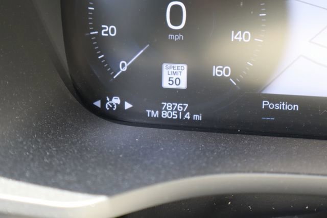 Used 2021 Volvo XC60 T5 Momentum w/ Advanced Package FWD image 12
