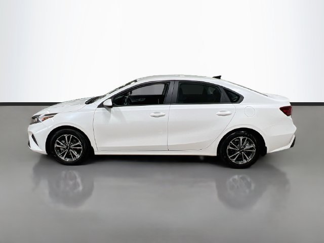Certified 2023 Kia Forte LXS FWD image 4