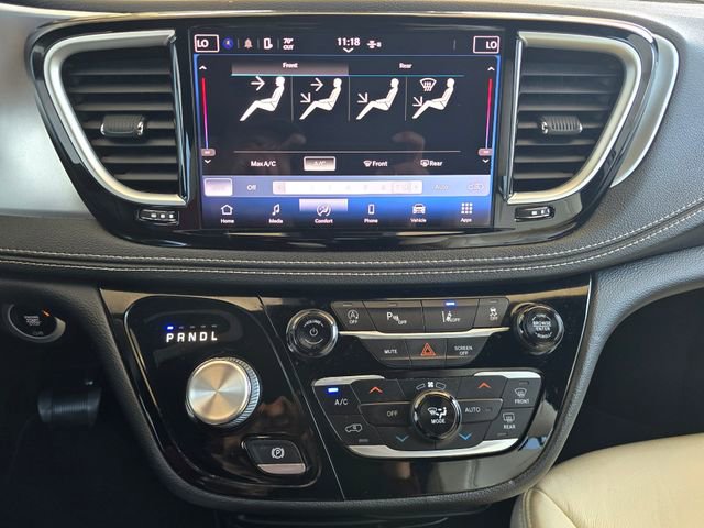Used 2021 Chrysler Pacifica Touring w/ S Appearance Package FWD image 15