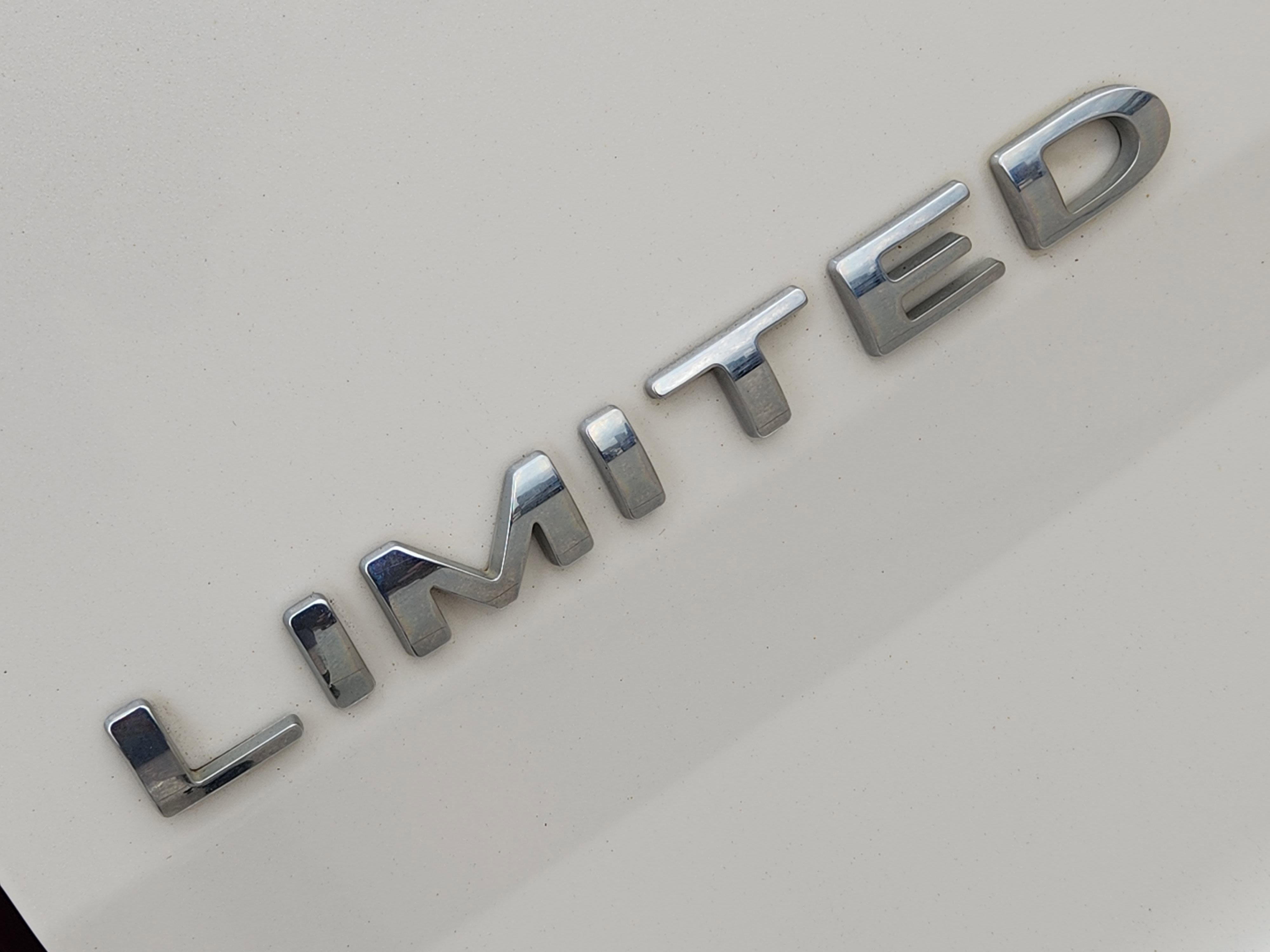 Used 2012 Ford Explorer Limited image 12