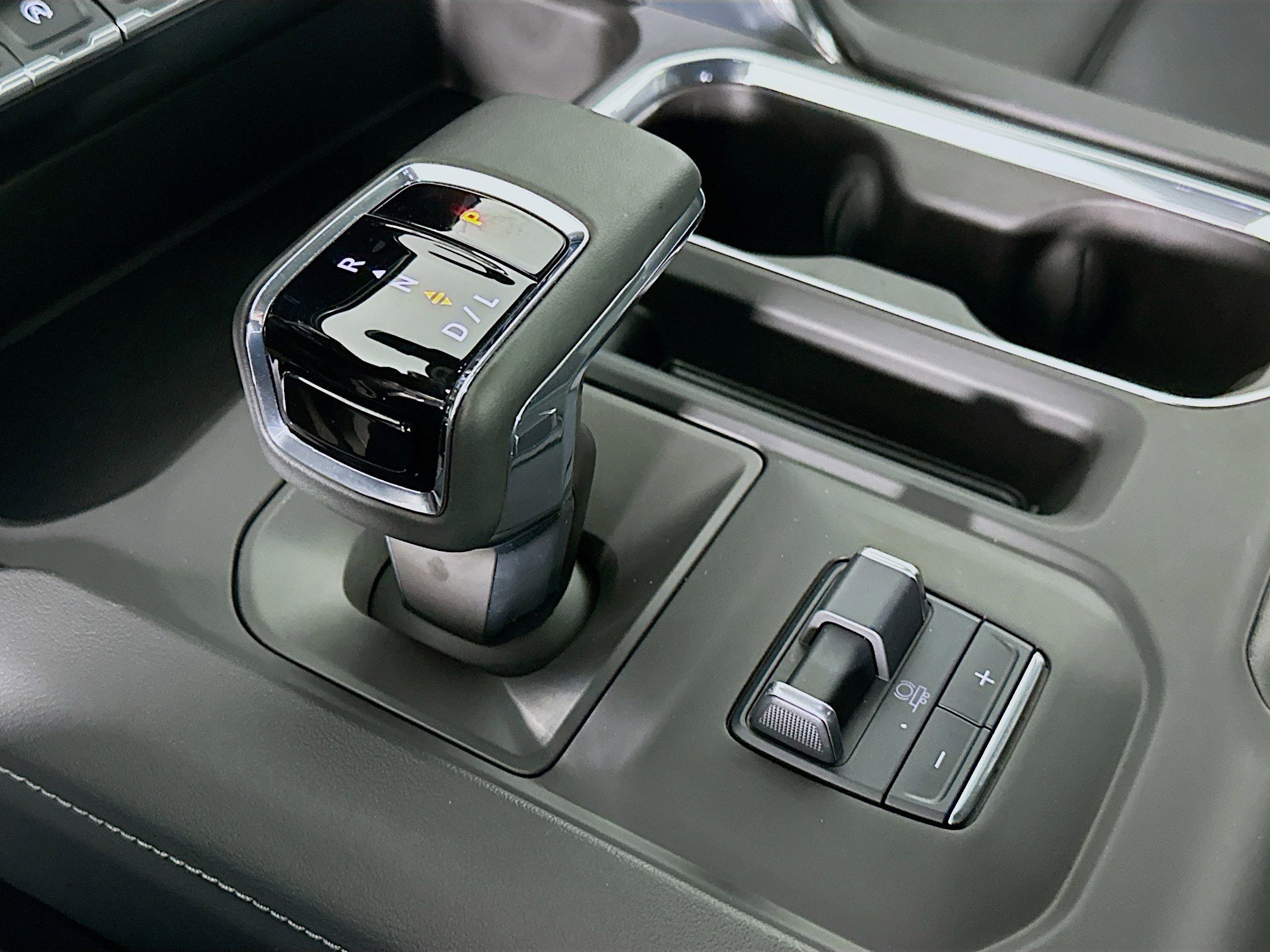 Used 2024 GMC Sierra 1500 Denali image 25