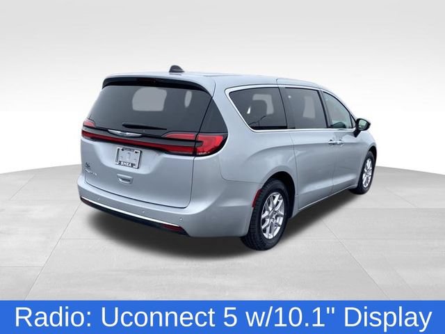 Used 2024 Chrysler Pacifica Touring-L FWD video 3