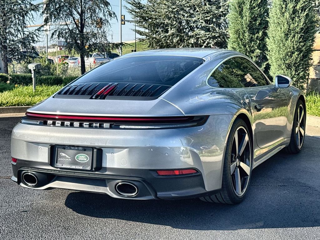 Used 2025 Porsche 911 Carrera image 5