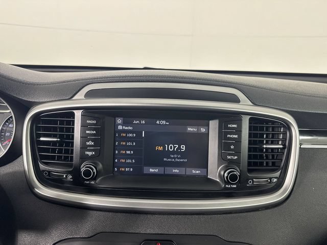 Used 2020 Kia Sorento FWD V6 image 6