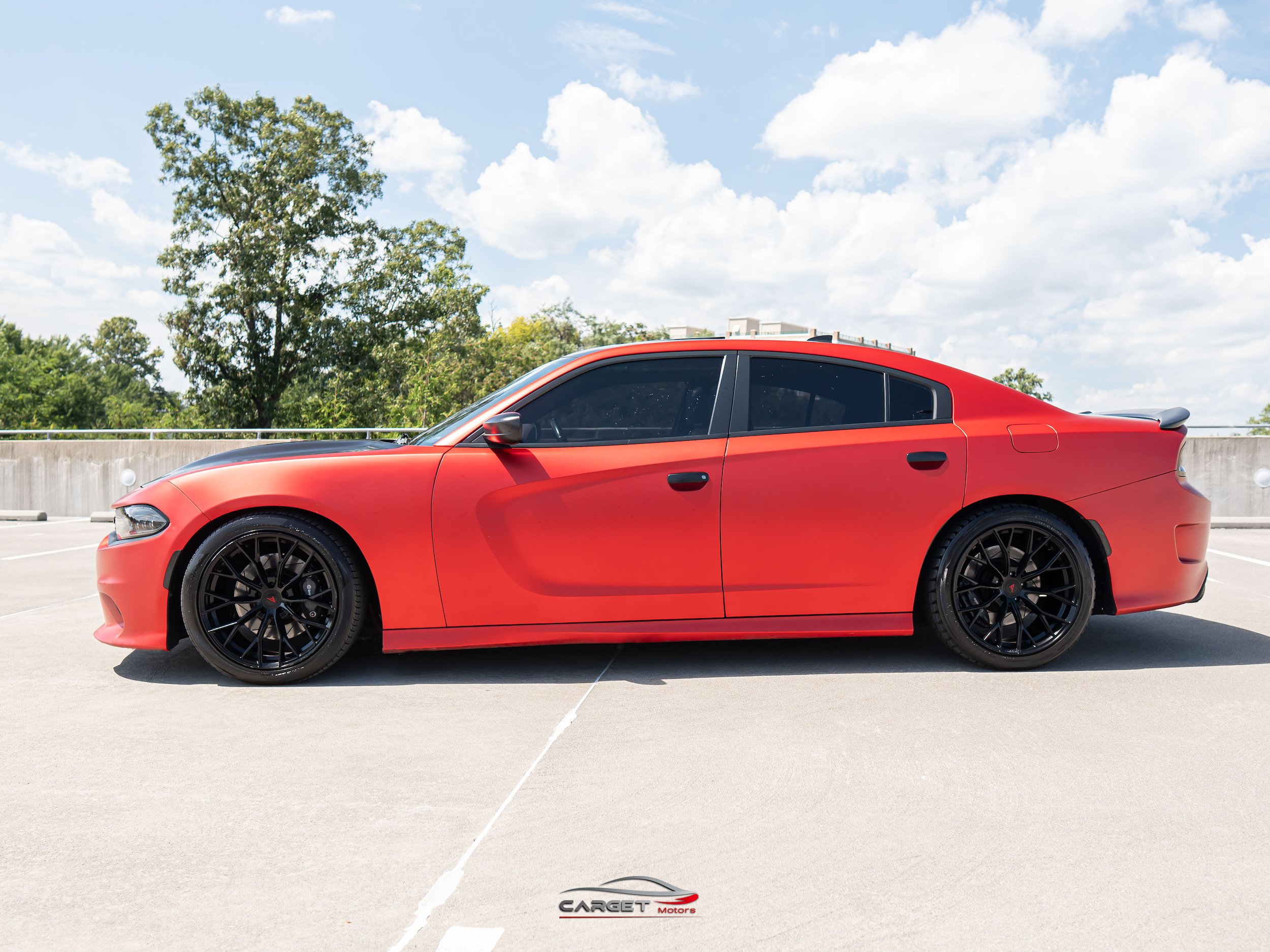 Used 2018 Dodge Charger R/T RWD image 4