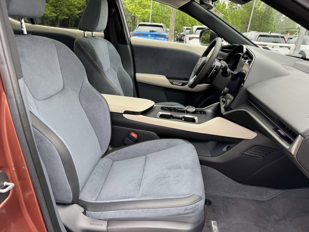 Used 2024 Lexus RZ 450e Premium image 12
