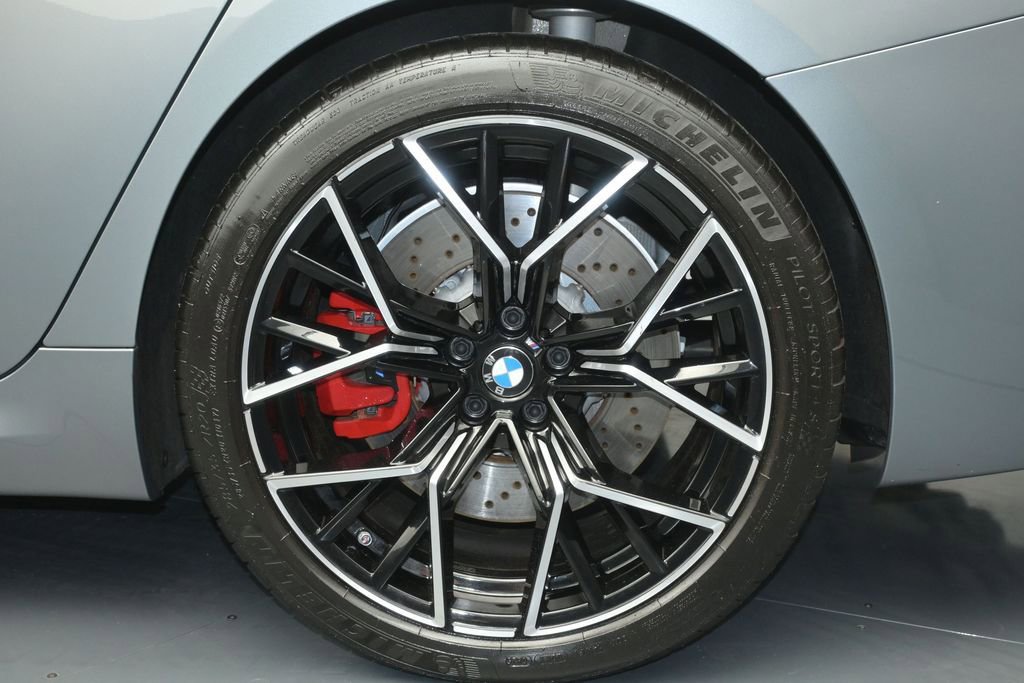 Used 2025 BMW M8 Competition w/ M Carbon Exterior Package AWD/4WD image 8