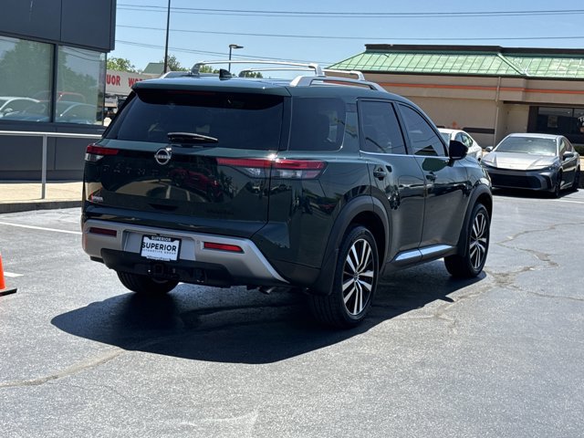 Certified 2025 Nissan Pathfinder Platinum w/ Cargo Package FWD image 3