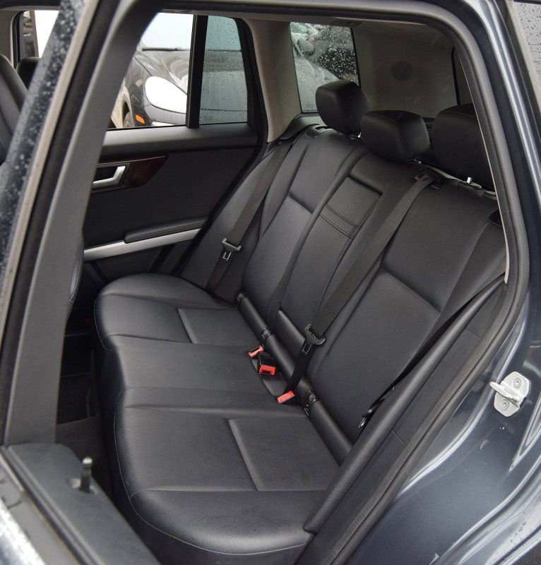 Used 2015 Mercedes-Benz GLK 350 4MATIC image 35
