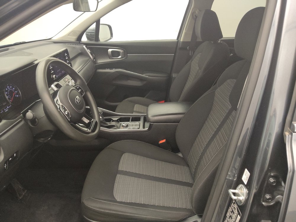 Used 2021 Kia Sorento LX AWD/4WD image 17