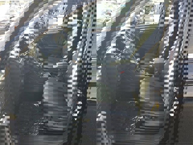 Certified 2022 Volkswagen Tiguan SE image 18