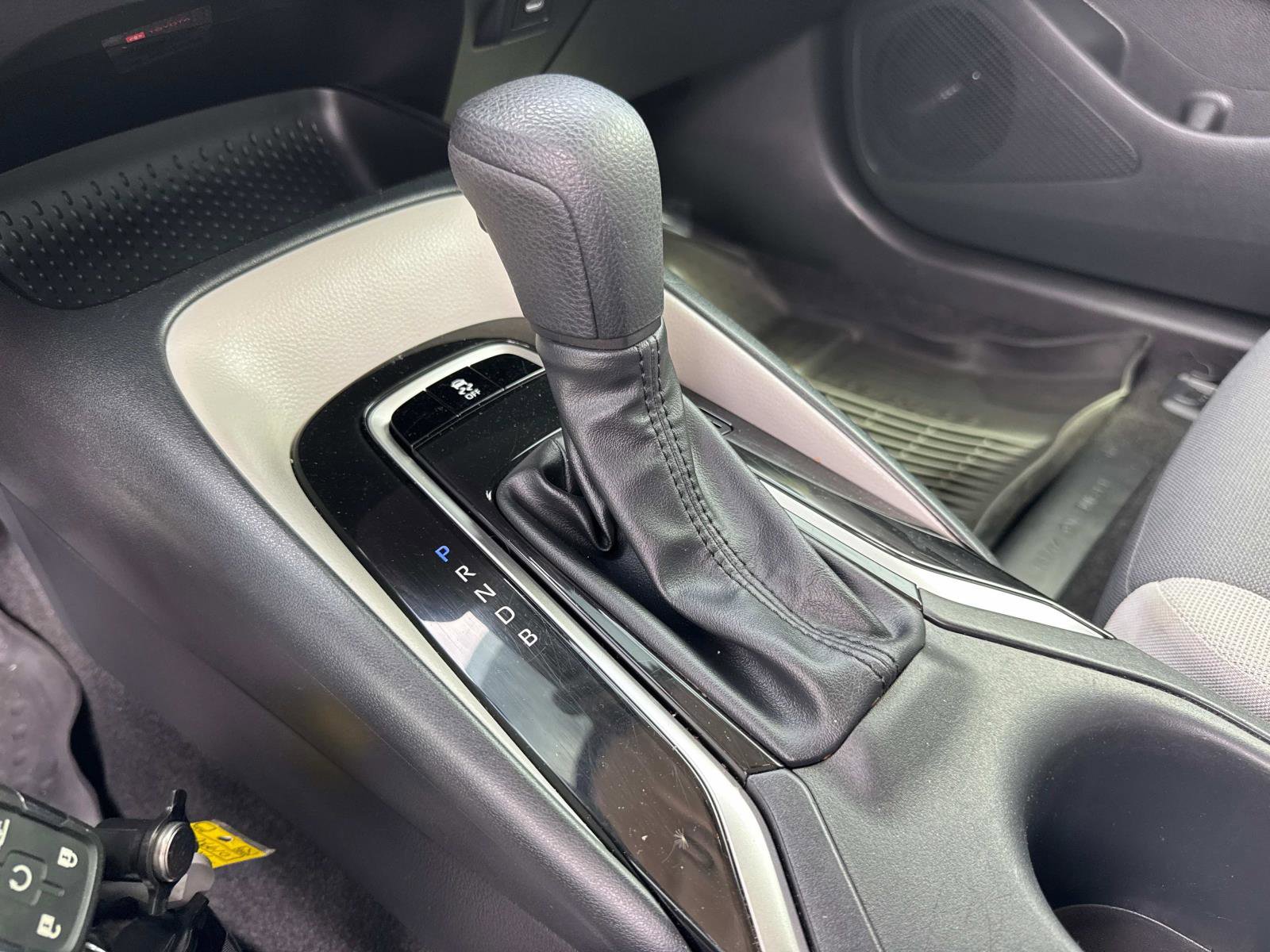 Used 2023 Toyota Corolla LE image 23