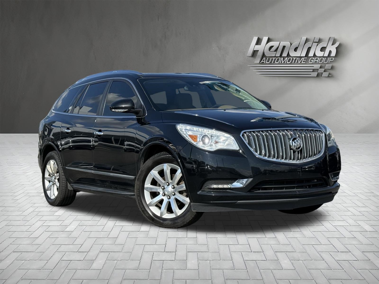 Used 2017 Buick Enclave Premium w/ Experience Buick Package FWD image 2