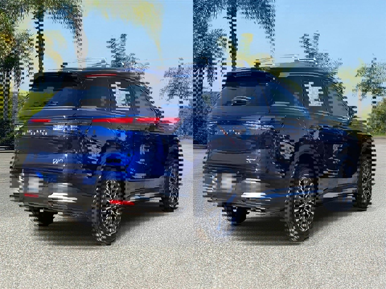 Certified 2026 INFINITI QX60 Luxe w/ Cargo Package image 4