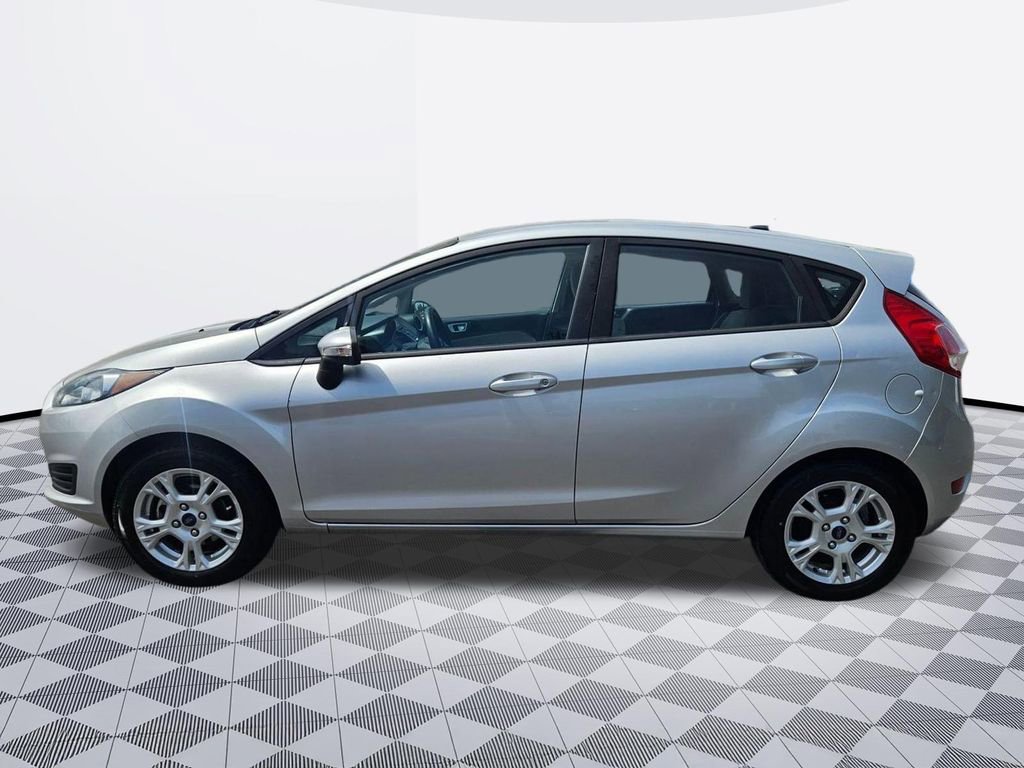 Used 2016 Ford Fiesta SE FWD image 3