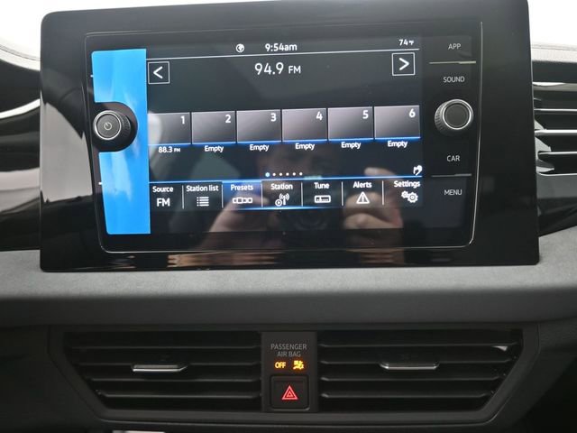 New 2026 Volkswagen Jetta SE FWD image 32