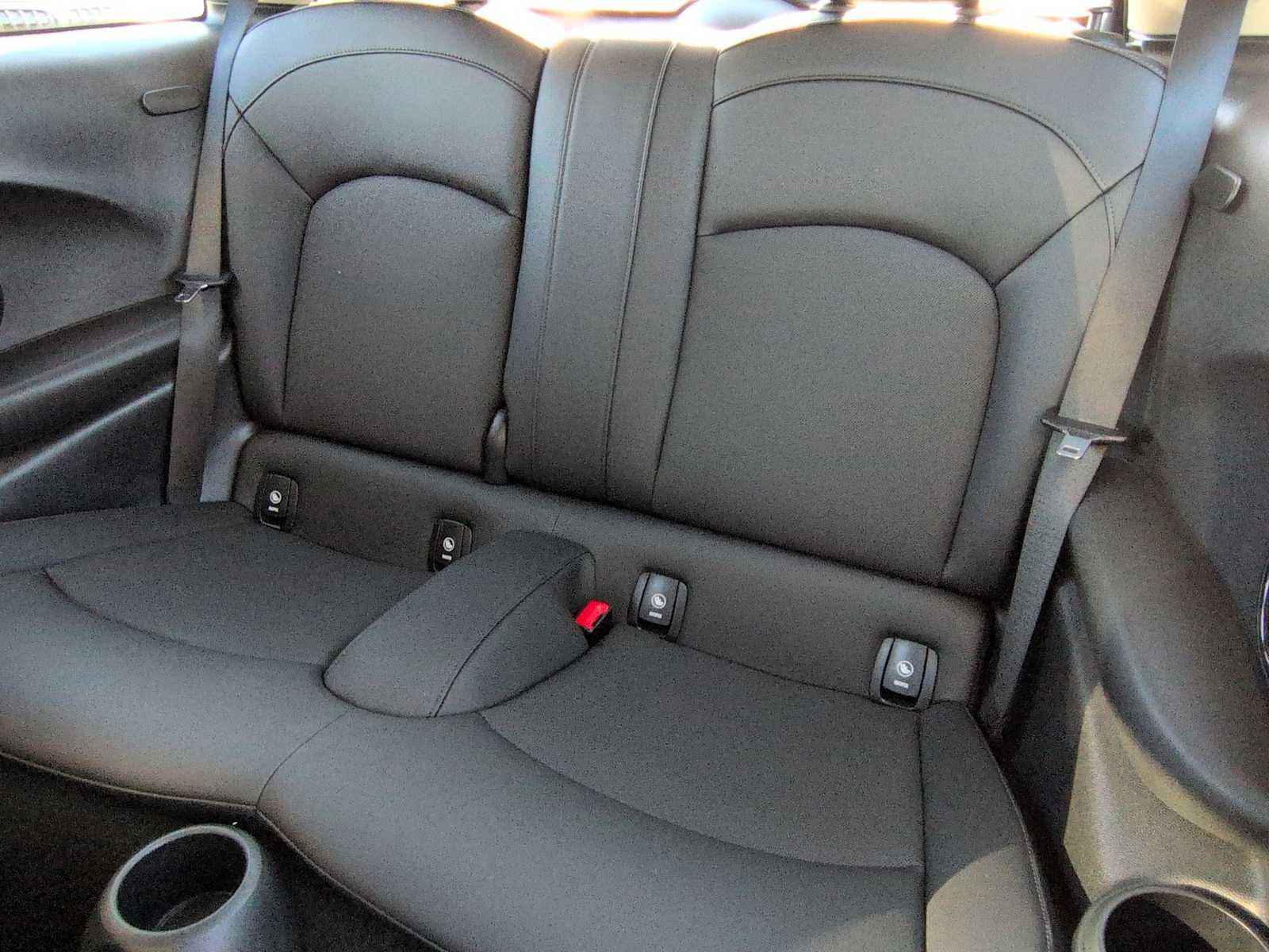 Certified 2024 MINI Cooper SE image 19