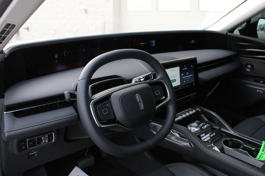 New 2026 Lincoln Nautilus Reserve AWD/4WD image 2