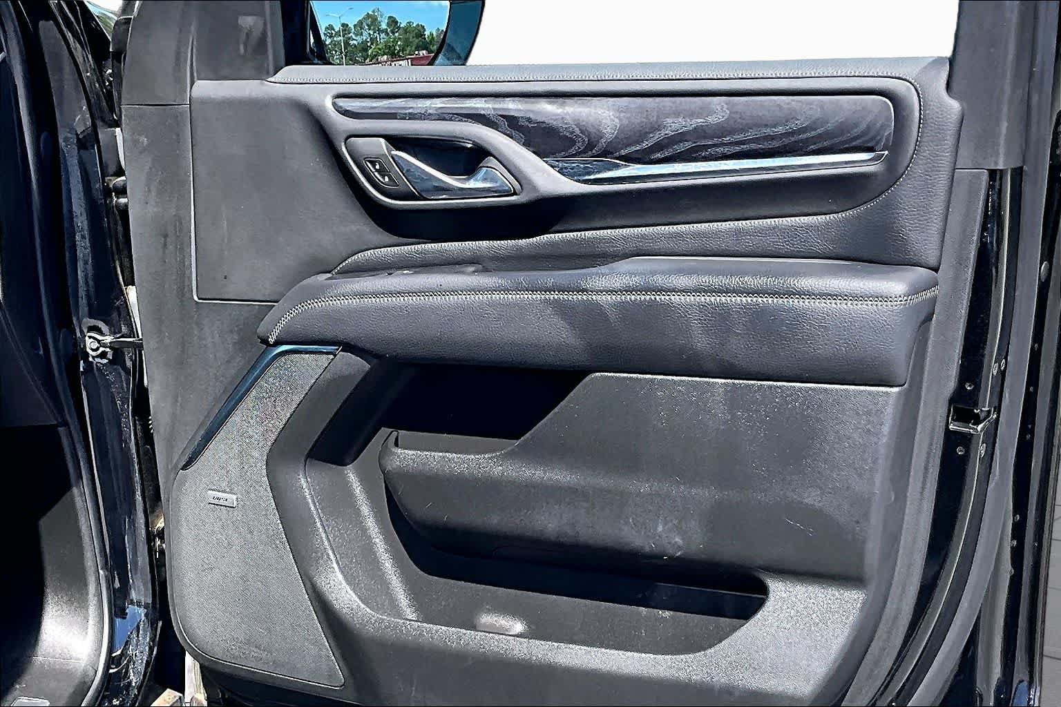 Used 2021 GMC Yukon Denali AWD/4WD image 23