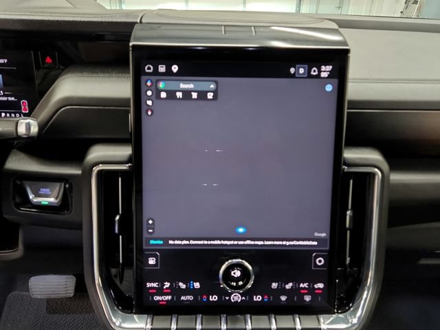 Used 2025 GMC Yukon XL Denali AWD/4WD image 31