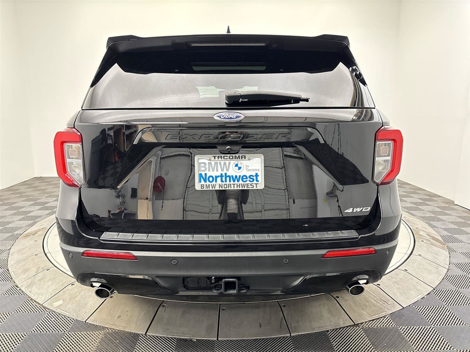 Used 2023 Ford Explorer ST-Line w/ Class IV Trailer Tow Package AWD/4WD image 15