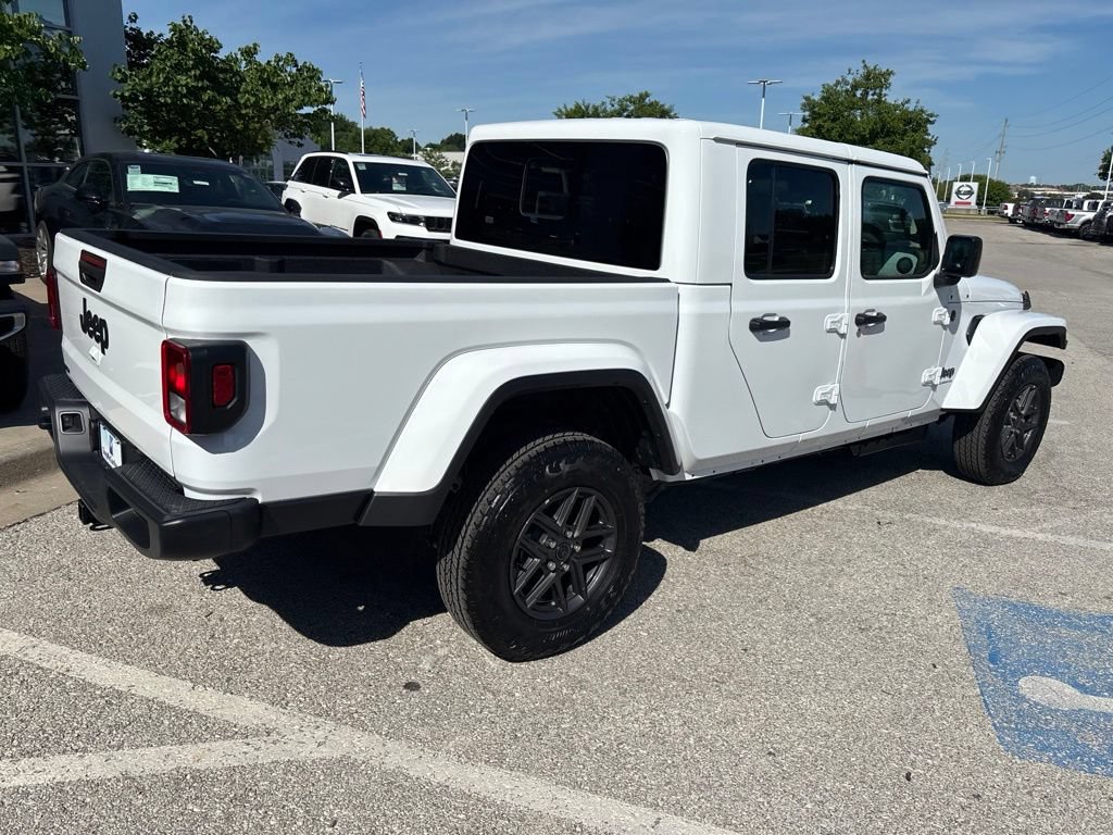 New 2026 Jeep Gladiator Sport AWD/4WD image 25