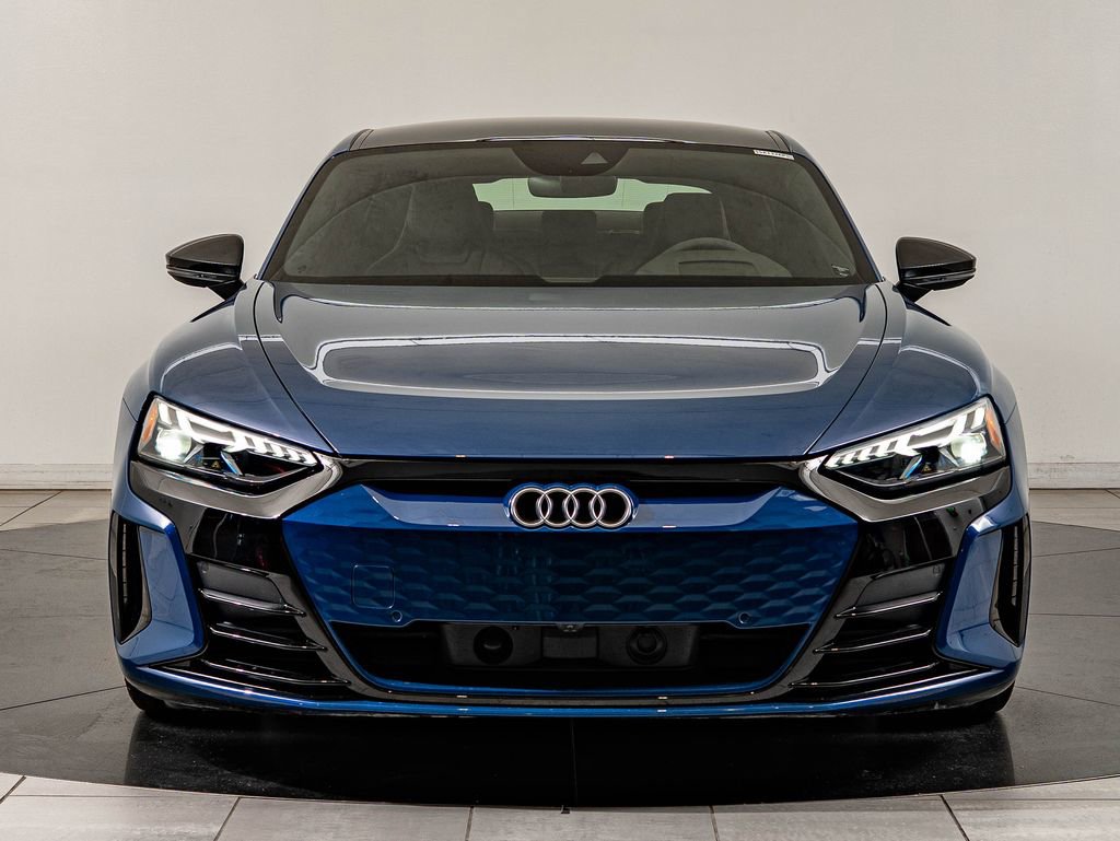 Used 2023 Audi e-tron GT Prestige AWD/4WD image 2