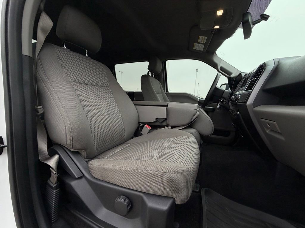 Used 2016 Ford F150 XLT image 25