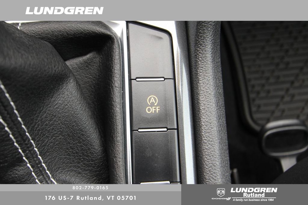 Used 2023 Volkswagen Tiguan SE R-Line image 30