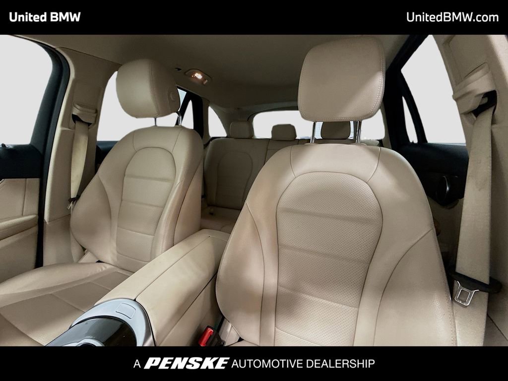 Used 2019 Mercedes-Benz GLC 300 image 5