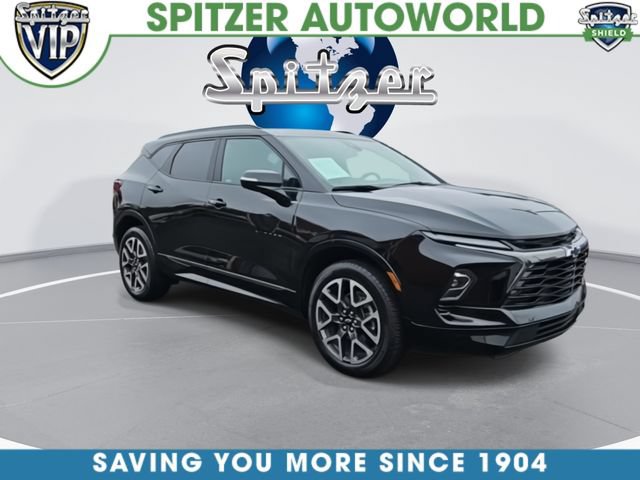 Used 2025 Chevrolet Blazer RS FWD image 2