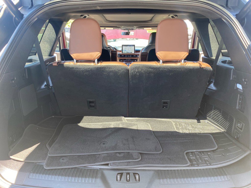Used 2022 Lincoln Aviator Reserve w/ Equipment Group 201A image 47