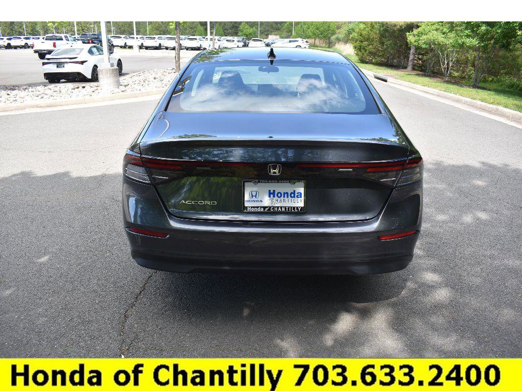 Used 2025 Honda Accord SE image 6