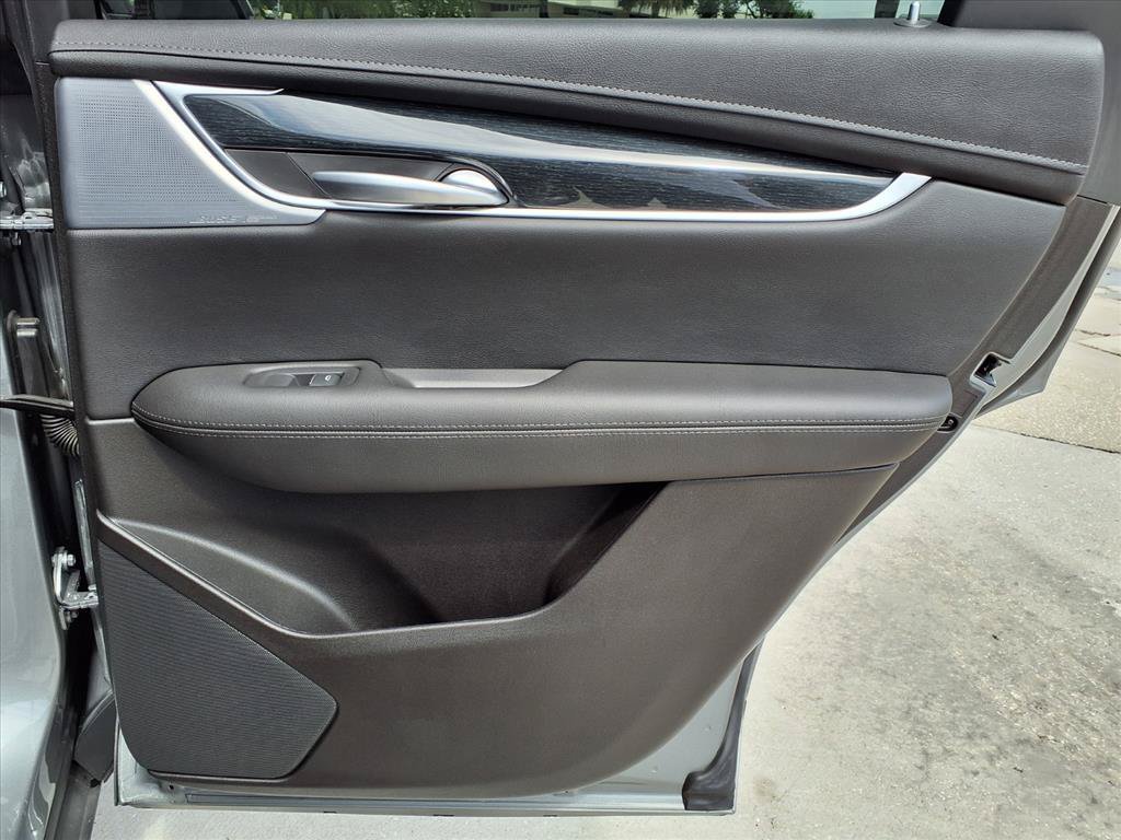 Certified 2024 Cadillac XT5 Premium Luxury FWD image 12