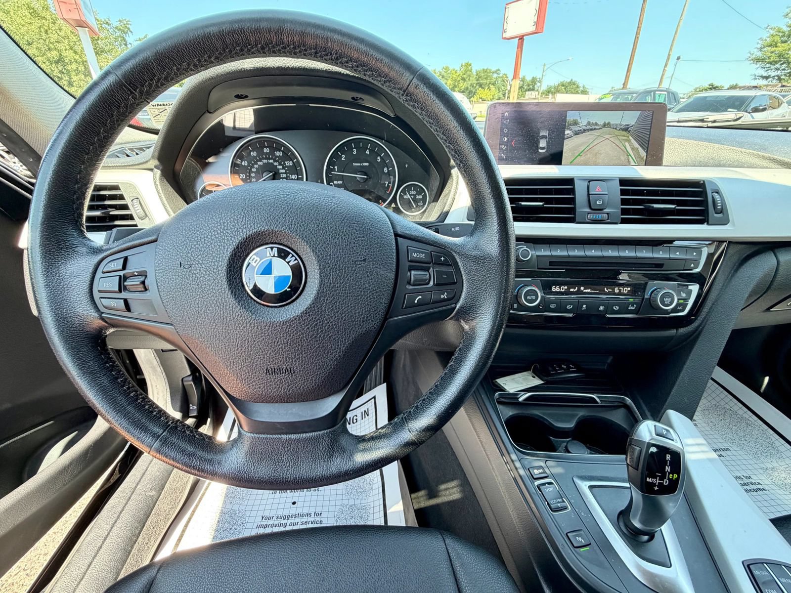 Used 2018 BMW 320i xDrive Sedan w/ Convenience Package AWD/4WD image 31